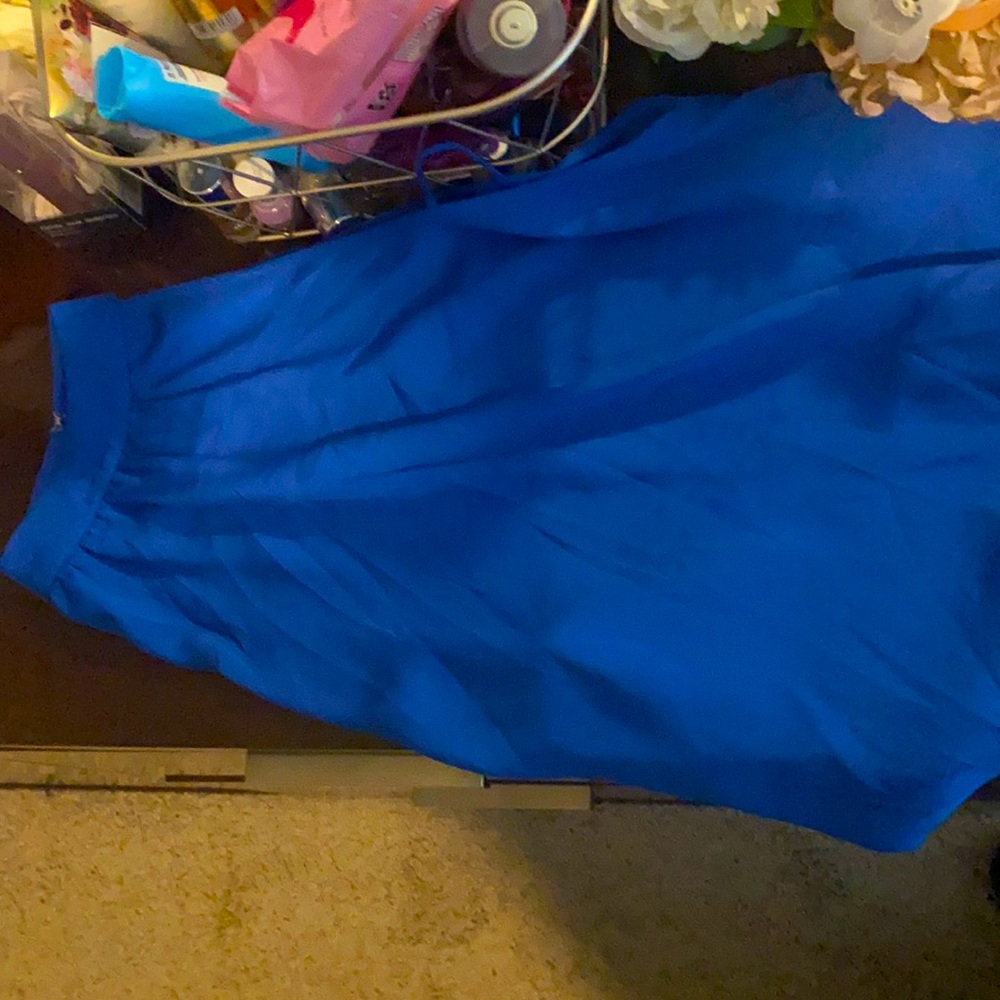 An express Blue small business top